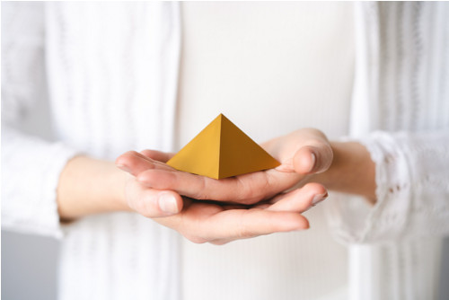 Pyramida 6x6 cm 'zlatá' — foto 2