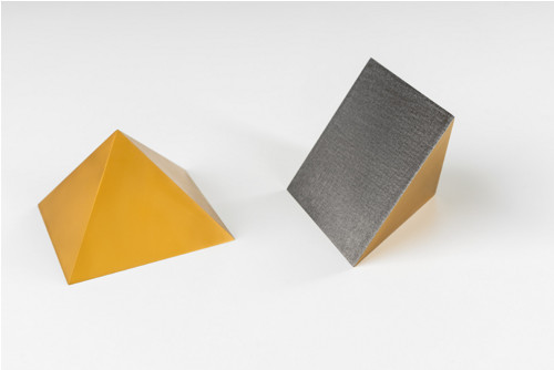 Pyramida 8x8 cm 'zlatá' — foto 2