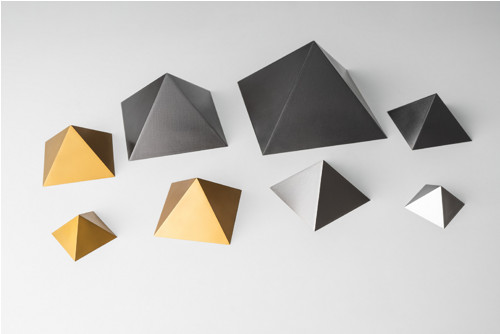 Pyramida 8x8 cm 'zlatá' — foto 3