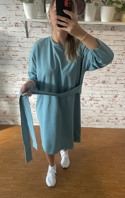 Oversize šaty — foto 3