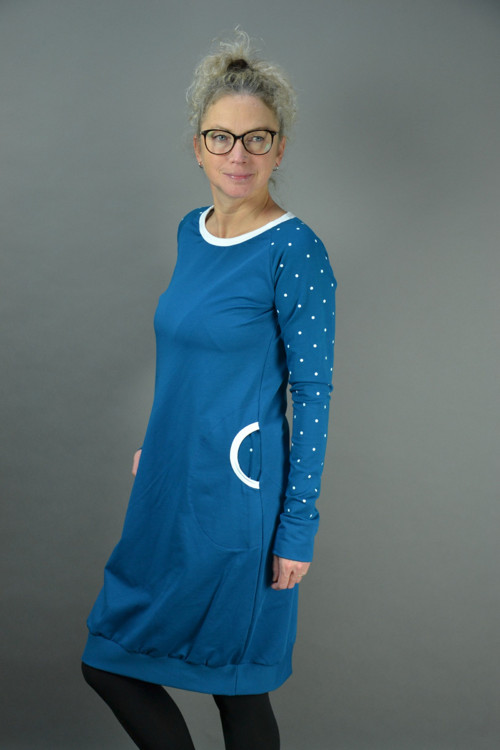 Šaty s puntíkem — foto 2