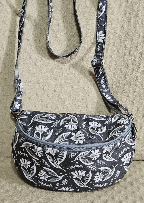 Crossbody kabelka - ledvinka — foto 2