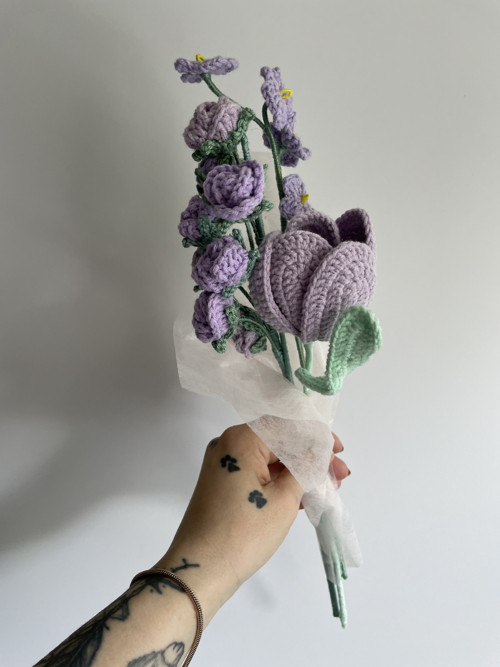 Háčkovaná růže a tulipán — foto 3