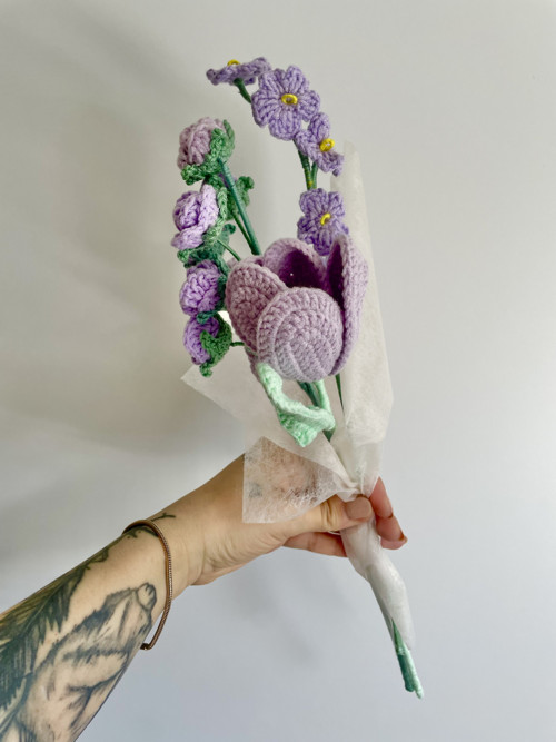 Háčkovaná růže a tulipán — foto 2
