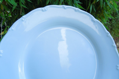 Retro bílý porcelánový talíř — foto 3