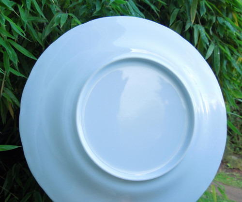 Retro bílý porcelánový talíř — foto 4