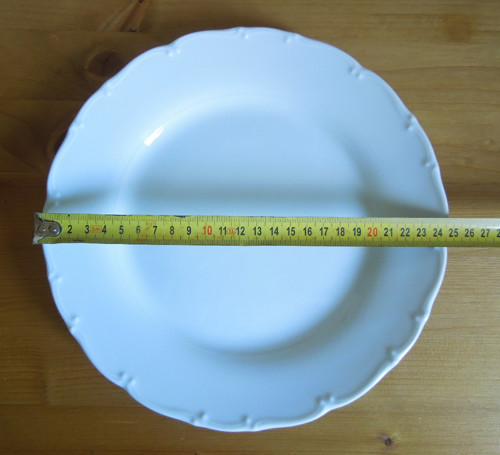 Retro bílý porcelánový talíř — foto 5