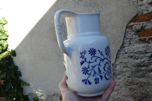Modrý dotek...porcelánový džbán, Československo — foto 3