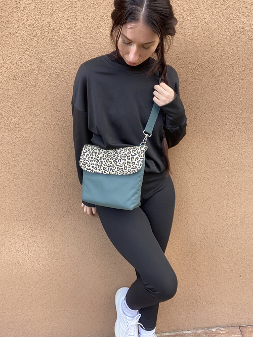Crossbody kabelka leopard SKLADEM — foto 6