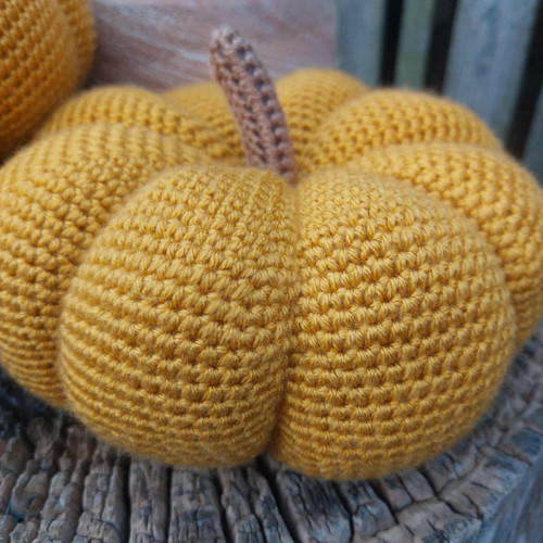 Háčkovaná dýně - 21 cm — foto 2