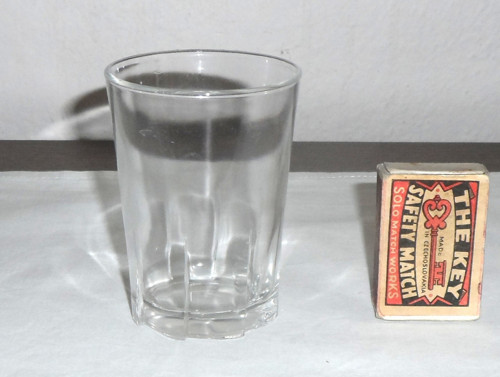 SKLENIČKA, ozdobné dno — foto 3