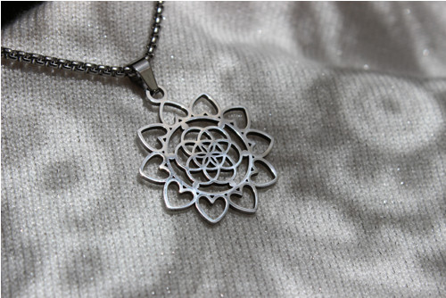Mandala náhrdelník (nerez. ocel.) — foto 3