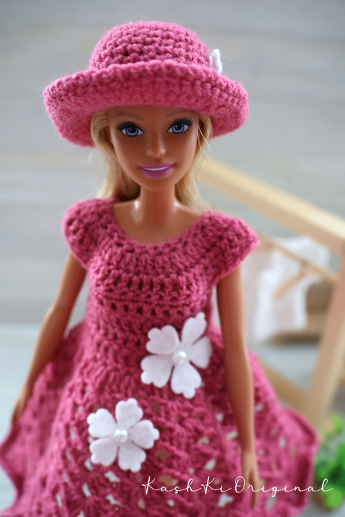 Háčkované oblečky pro panenku Barbie — foto 2