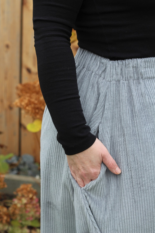 Manšestrová sukně Slow šedá — foto 2