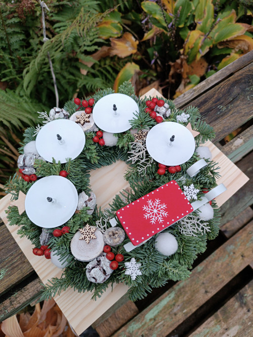 Adventní svícen se sáněmi — foto 4