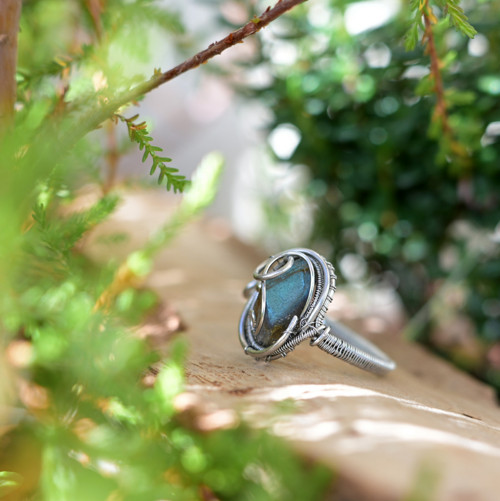 Prsten se zlomkem labradoritu — foto 3