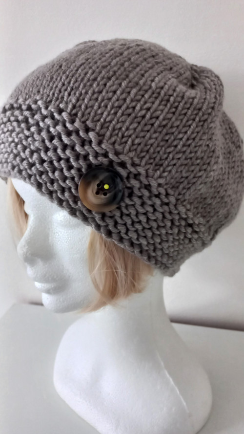 Pletený dámský baret. — foto 3
