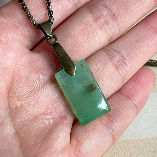 Přívěšek s chryzoprasem bronz A0018 — foto 3