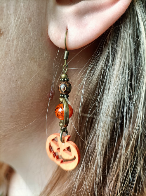 Ohnivé Halloweenské náušnice — foto 4