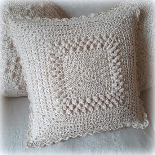Háčkovaný polštář 40x40 — foto 6