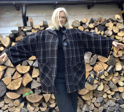 Kabátek kostkovaný hnědočerný slabší — foto 2