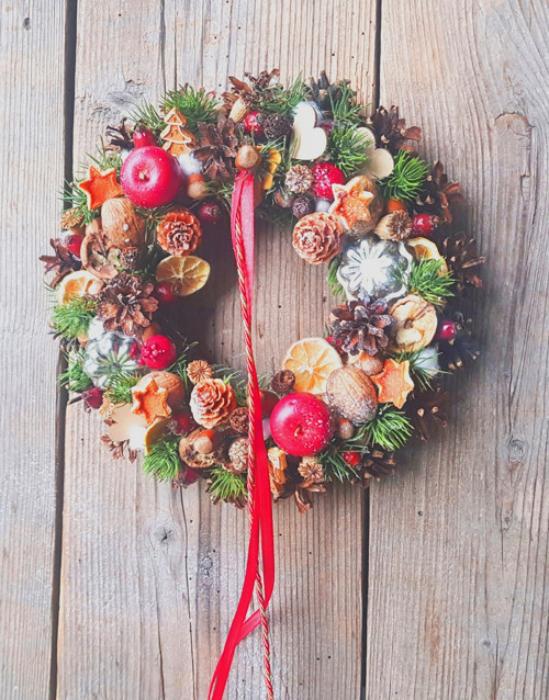 Adventní závěsný věneček — foto 2