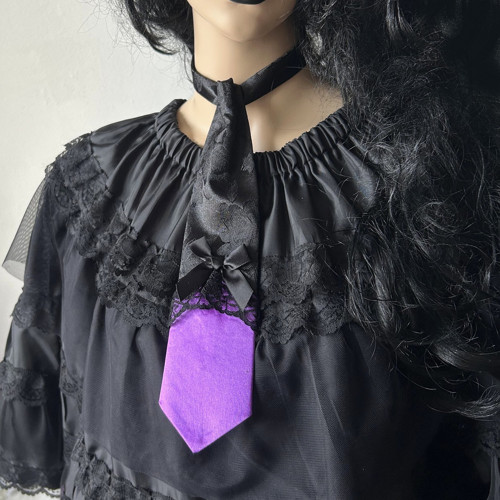 Gotická brokátová kravata — foto 2