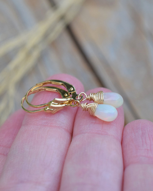 Opálové slzičky, gold filled náušnice — foto 4