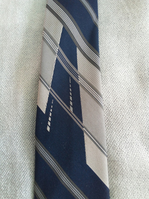 S proužky — foto 3