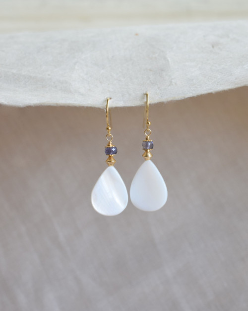 Perleťové s iolity, gold filled náušnice — foto 4