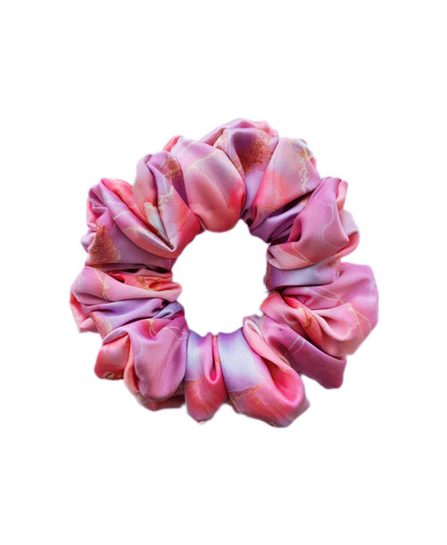 M scrunchie saténová - PINK MARBLE — foto 2