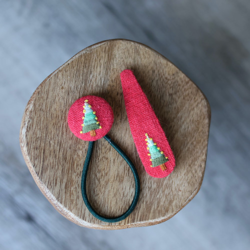 Set vyšívané spony a buttonky - Red - vánoční — foto 2
