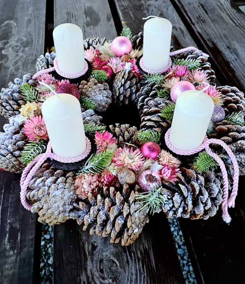Adventní věnec v růžové — foto 2
