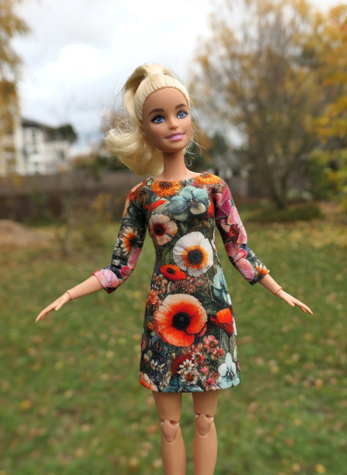 Šaty pro chladné dny pro Barbie — foto 3