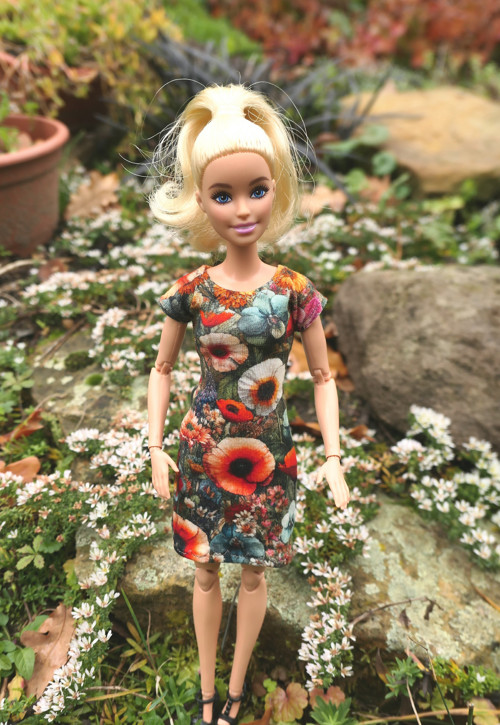 Letní šaty pro Barbie — foto 3