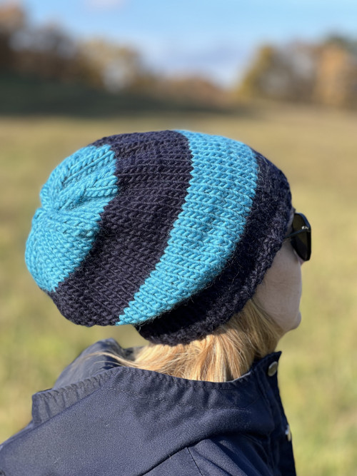 Modrá prúžkovaná čiapka Virgin wool — foto 2