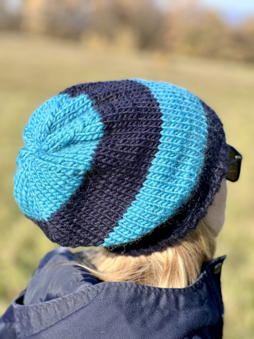 Modrá prúžkovaná čiapka Virgin wool — foto 4