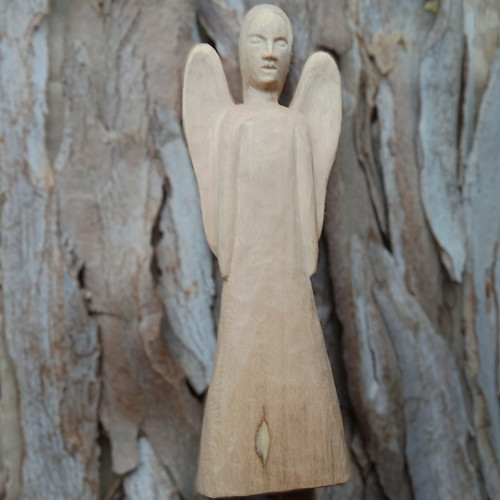 Dřevěný anděl — foto 2