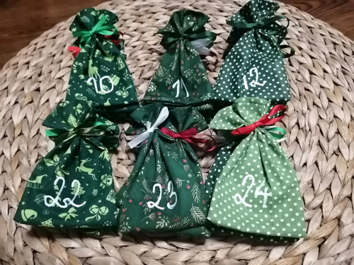 Adventní kalendář..... 24 pytlíčků — foto 2