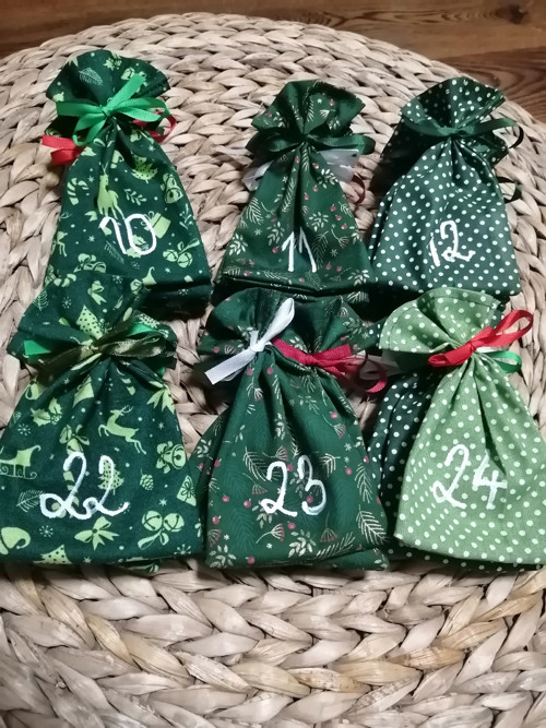 Adventní kalendář..... 24 pytlíčků — foto 3
