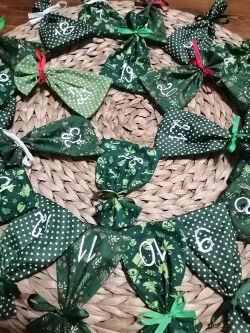 Adventní kalendář..... 24 pytlíčků — foto 4