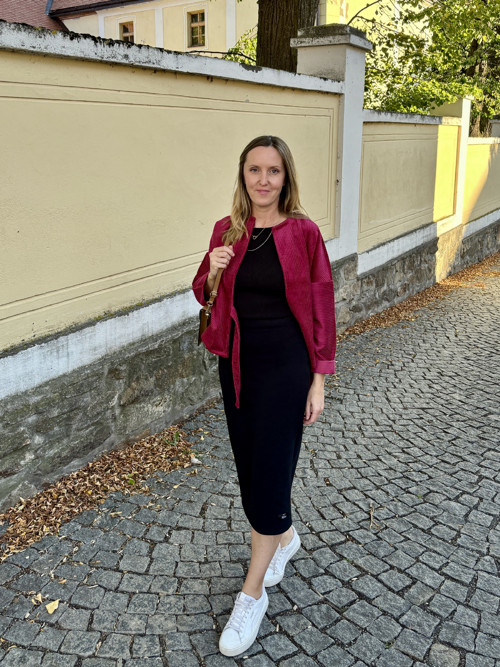 Úzká midi sukně Černá — foto 3