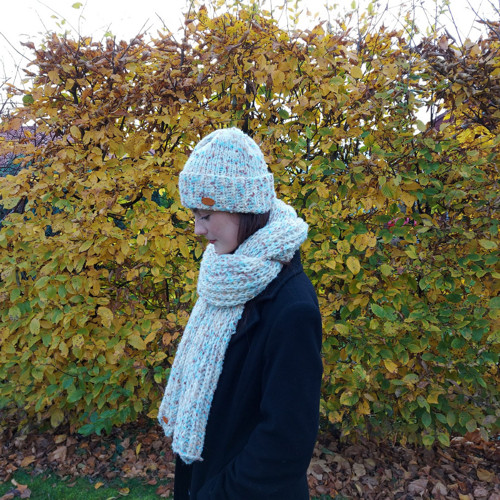Ručně pletený set čepice + šála — foto 2