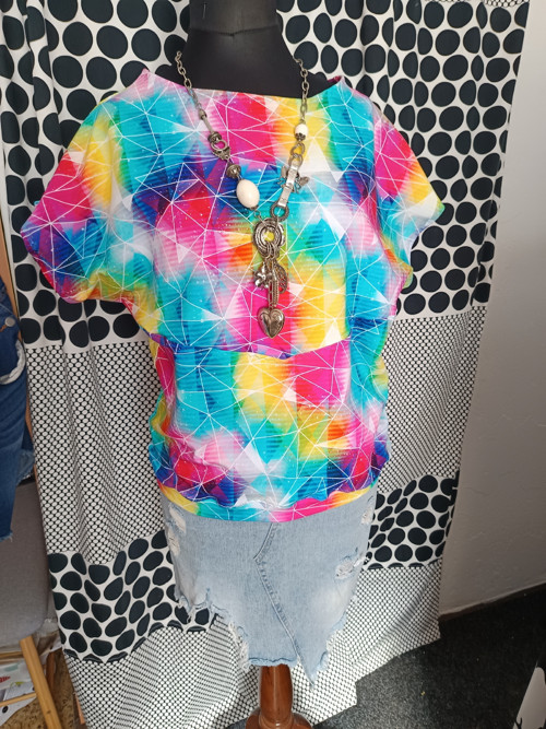 Neon triangl — foto 4
