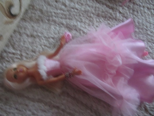Barbie ve společenských šatech č. 12 — foto 3