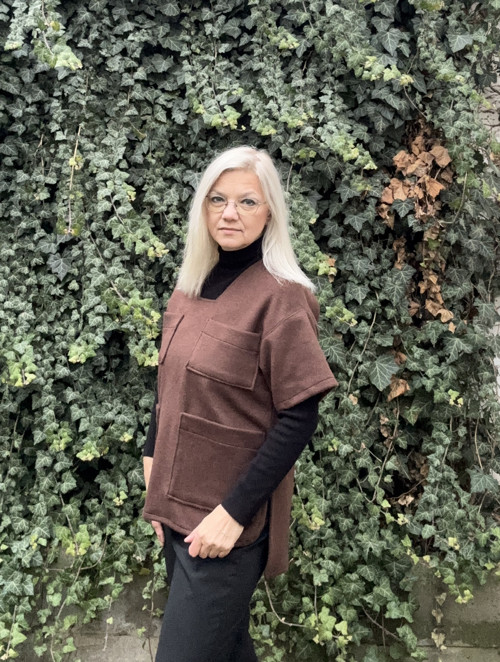 Vesta hnědá flaušová — foto 3
