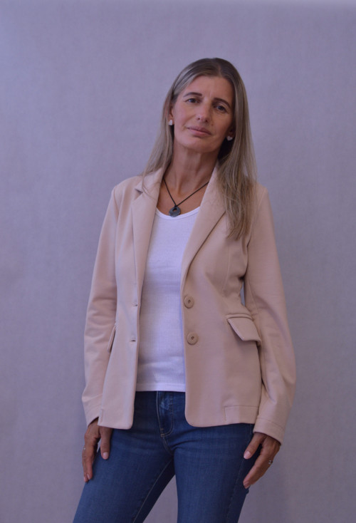 Dámske elegantné sako béžové — foto 3