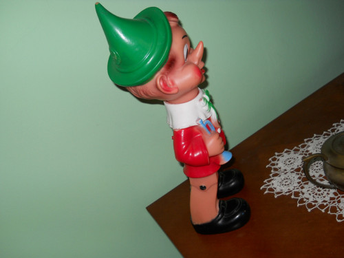 Pinocchio - gumová pískací figurka — foto 2