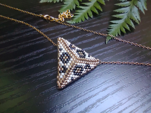 Náhrdelník Triangle leopard — foto 3