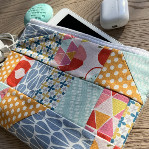 Obal na iPad mini, čtečku: Bláznivý den, upcycling — foto 2